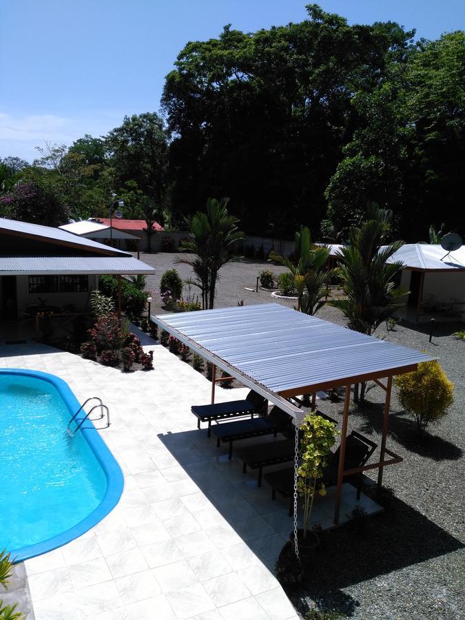 Puerto Vargas Lodge Cahuita Exteriör bild