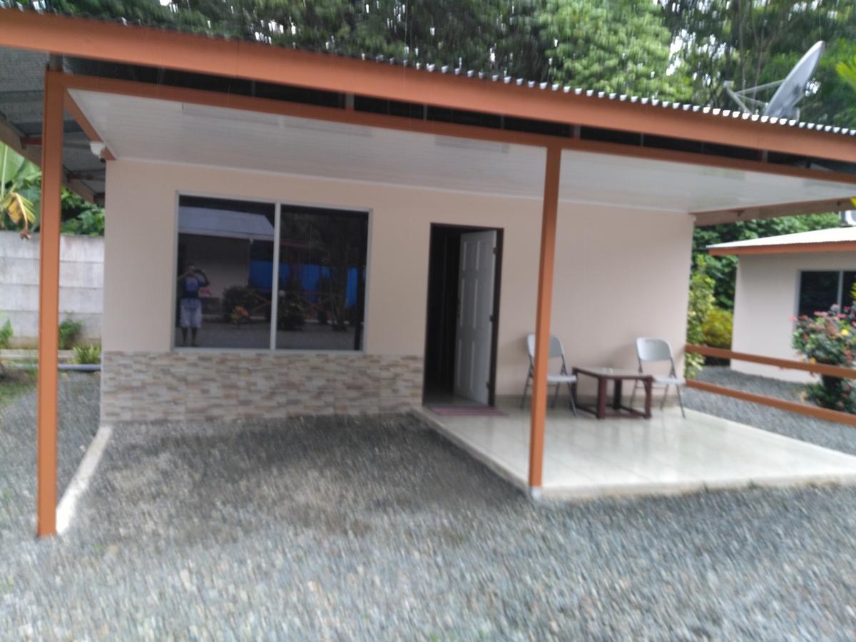 Puerto Vargas Lodge Cahuita Exteriör bild